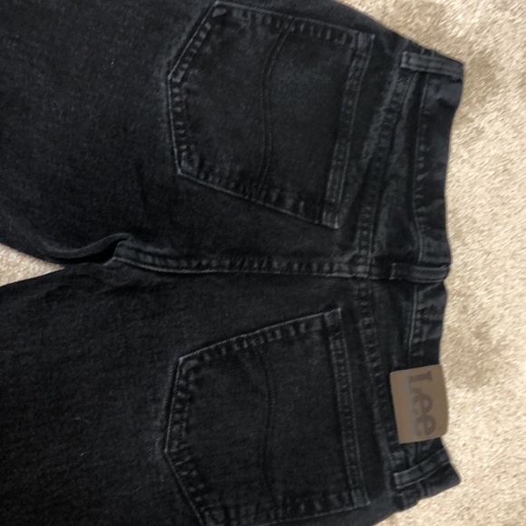LEE relaxed fit black jeans. 32x30 - Picture 4 of 5